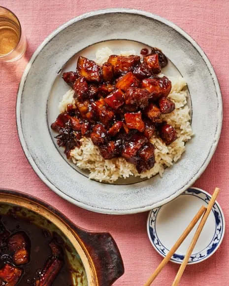 A Culinary Expert's Tasty Creations for Lu Rou Fan and Fried Daikon Cubes